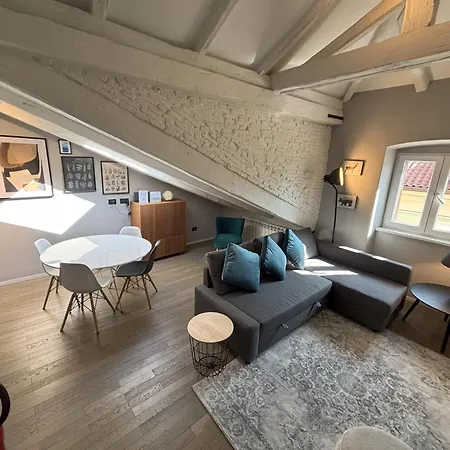 Rodolfo Valentino Loft アパート