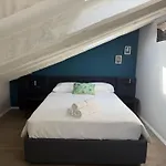 Rodolfo Valentino Loft