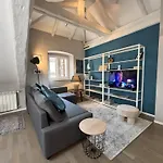 Rodolfo Valentino Loft * Τεργέστη