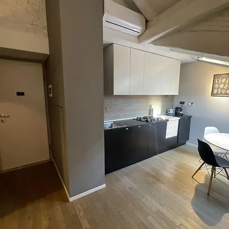 Rodolfo Valentino Loft - Reception Apartman *